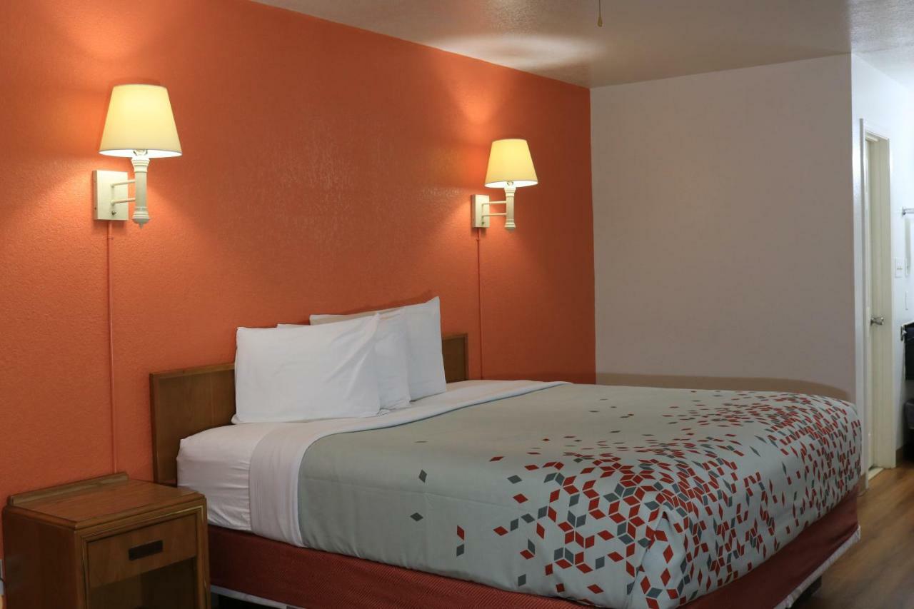 Heritage Inn & Suites El Dorado Eksteriør bilde